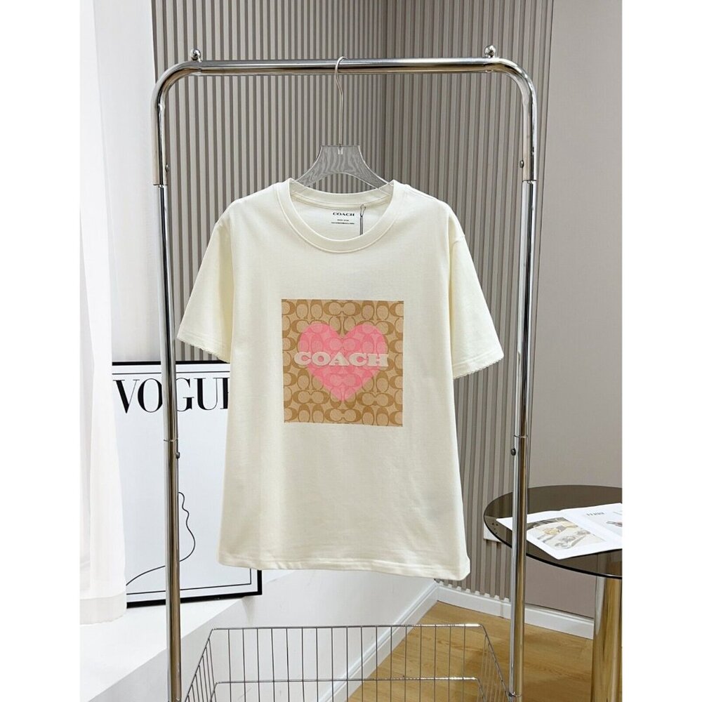 NWT COACH  Women’s  signature PINK Heart beige White  T-shirt  COTTON